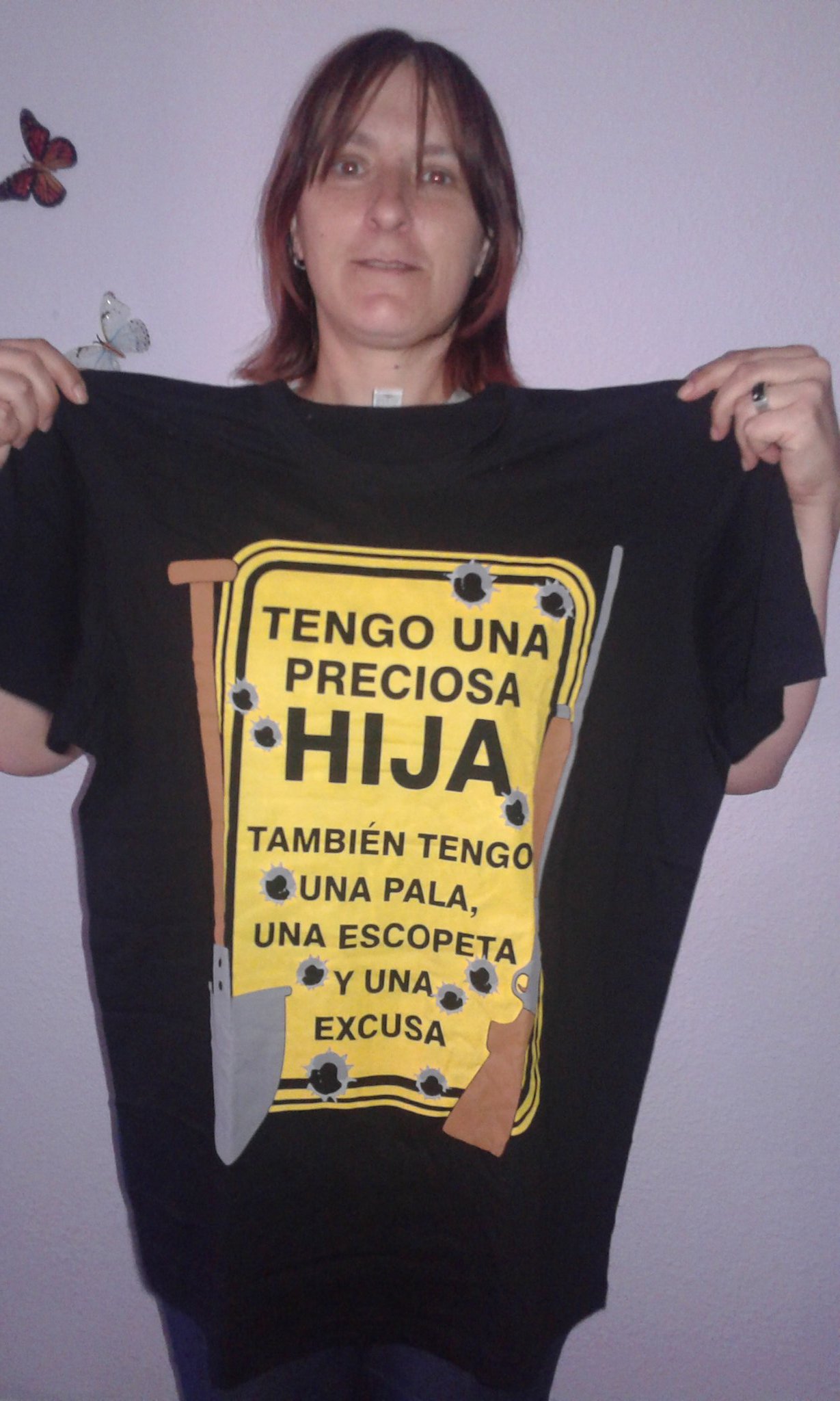 Camiseta 'Tengo Una Hija Preciosa, Un Arma, Una Pala Y Una Coartada' - Regalo Gracioso Para Padres