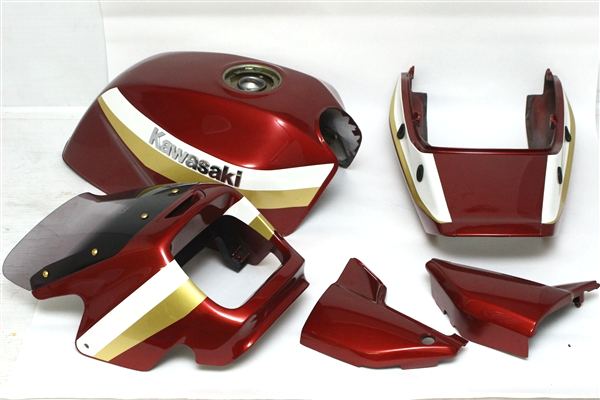 kagusen's tweet photo. ZRX1100◆外装セット　カスタムペイント◆ZRT10C-003
現在の価格50,000 円
現在の入札人数0人
詳しくはコチラ⇒https://t.co/mjKwiIfnia https://t.co/xdKPPzhukv