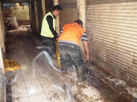elmeidian's tweet photo. opsih pasar cicadas
@ridwankamil @pasarkotabdg 
#beberessampahpasar
#nyaahkabandungbarokah https://t.co/tYOAgIVQ7A