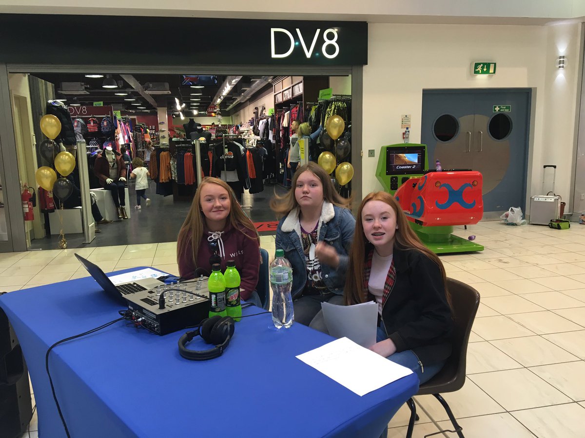AJ Dance Crew and <a href="/Dare_Dreamers/">Mairead Campbell</a> are performing and DJing outside of <a href="/DV8Fashion/">DV8 Fashion</a> 💿🎶👯