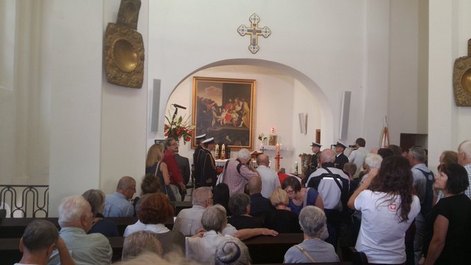 View image on Twitter