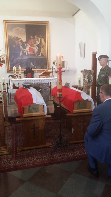 View image on Twitter