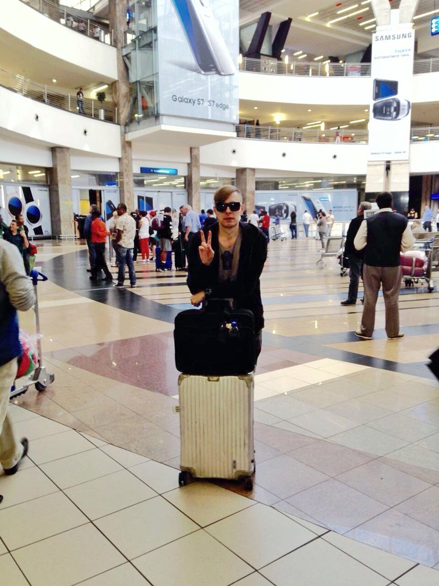 Woohoo! <a href="/proxxxy/">PROXY</a> is in the house! #SwitchOnTheNight #switchongrietfest