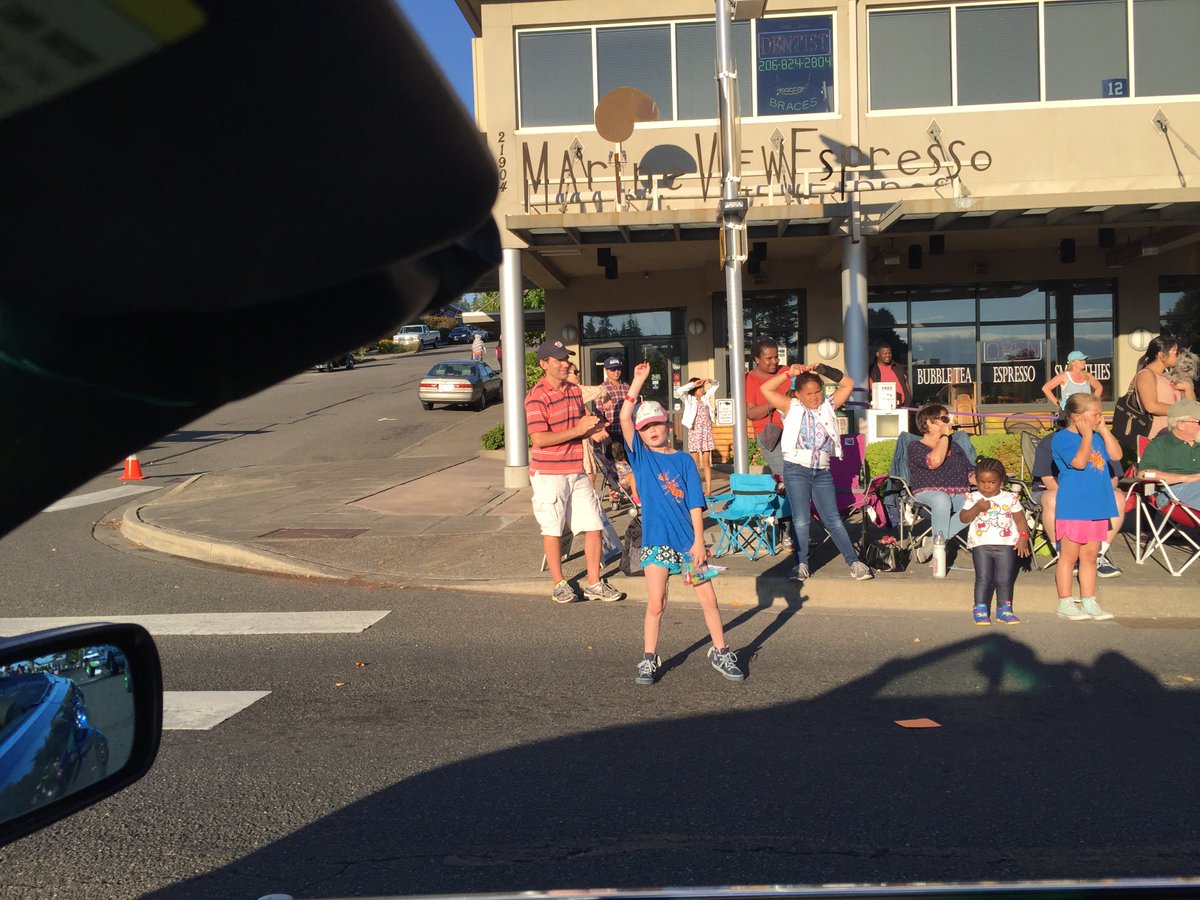 DAYSTAR24's tweet image. Hawk Wheels West...#GO HAWKS..!!!