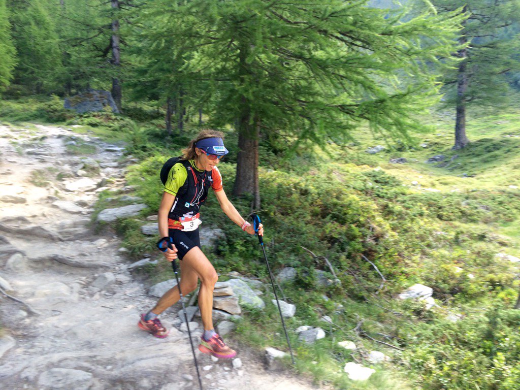 iRunFar's tweet photo. Lead Lady at La Giete (136 km) is Caroline Chaverot. Looking determined. 19:26:25 elapsed. #UTMB https://t.co/3PXBNAXEXh