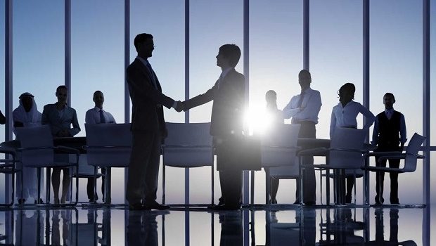 Forex Aracı Kurumu Nasıl Seçilir?

para-kazani.com/forex-araci-ku…