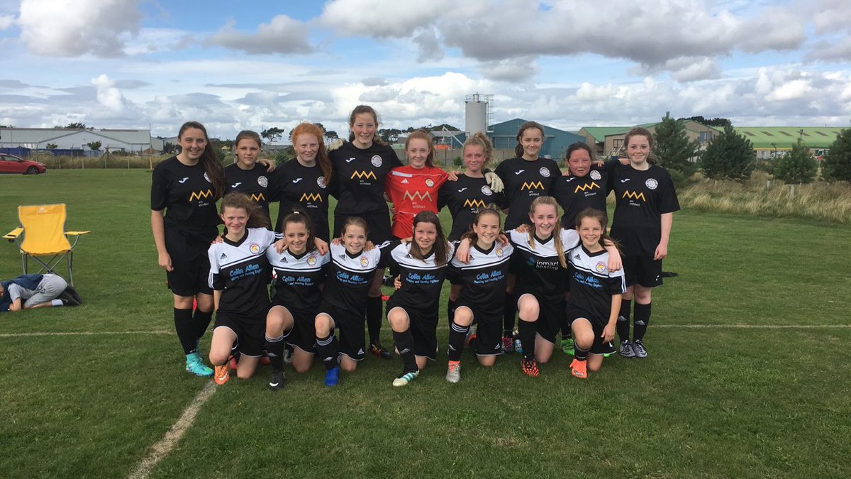 JeanfieldGirls's tweet photo. Great performance from our 15's with 7 under 13's included in the squad #wedreamthesamedream #itsadevelopmentthing https://t.co/HThD4SQSOU