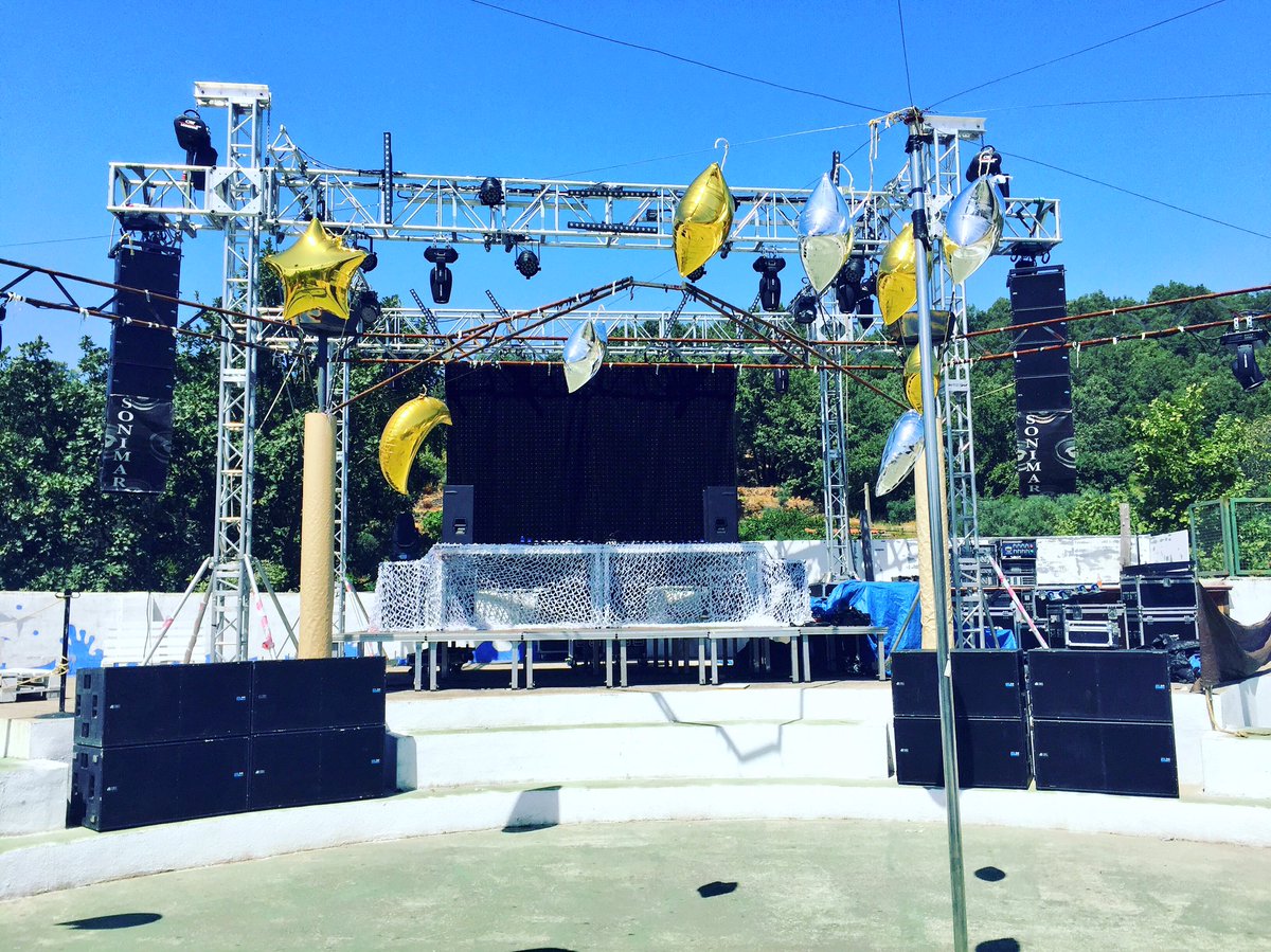 Todo listo!!! Entradas en taquilla disponibles a las 23.30. Se va a liar una MUY GORDA! Gooooo