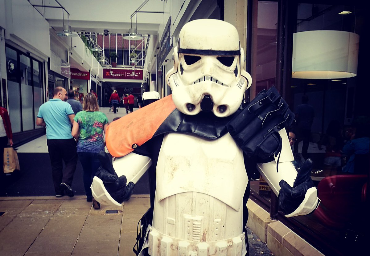 ShitChester's tweet image. Promo for @CLCOMICCON on today