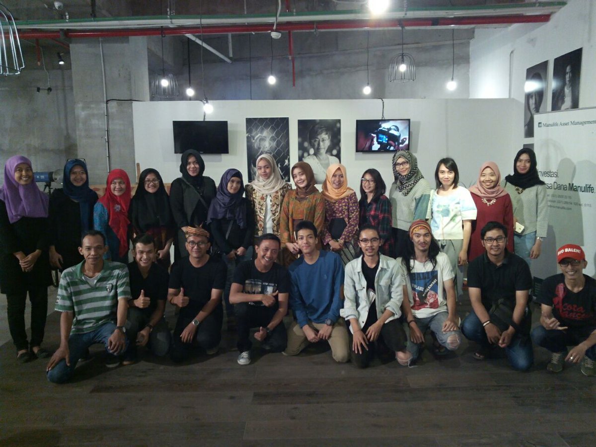 penagenic's tweet photo. Malam ini @kotajancuk luar biasa!! #MonologInggit https://t.co/GWHOAMMRUF