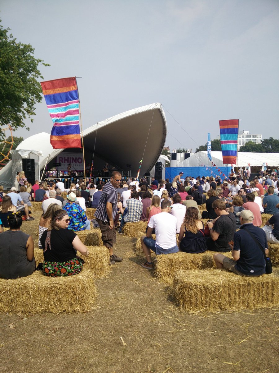 Good crowd formed at the Acoustic Stage. It's hay bale weather. #VictoriousFestival