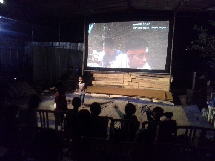 #Sinemampir sudah siap, yuk yuk malem mingguan romantis :))