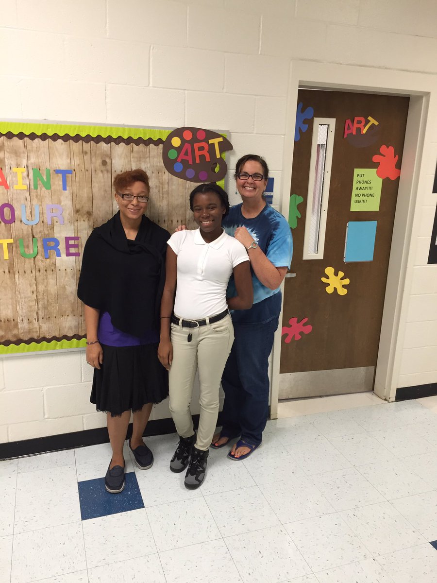 Jenlovinlife's tweet photo. Enjoyed Counseling through Art today. Art Counseling! #EXCELis ALLin https://t.co/xJOFsyyGCH