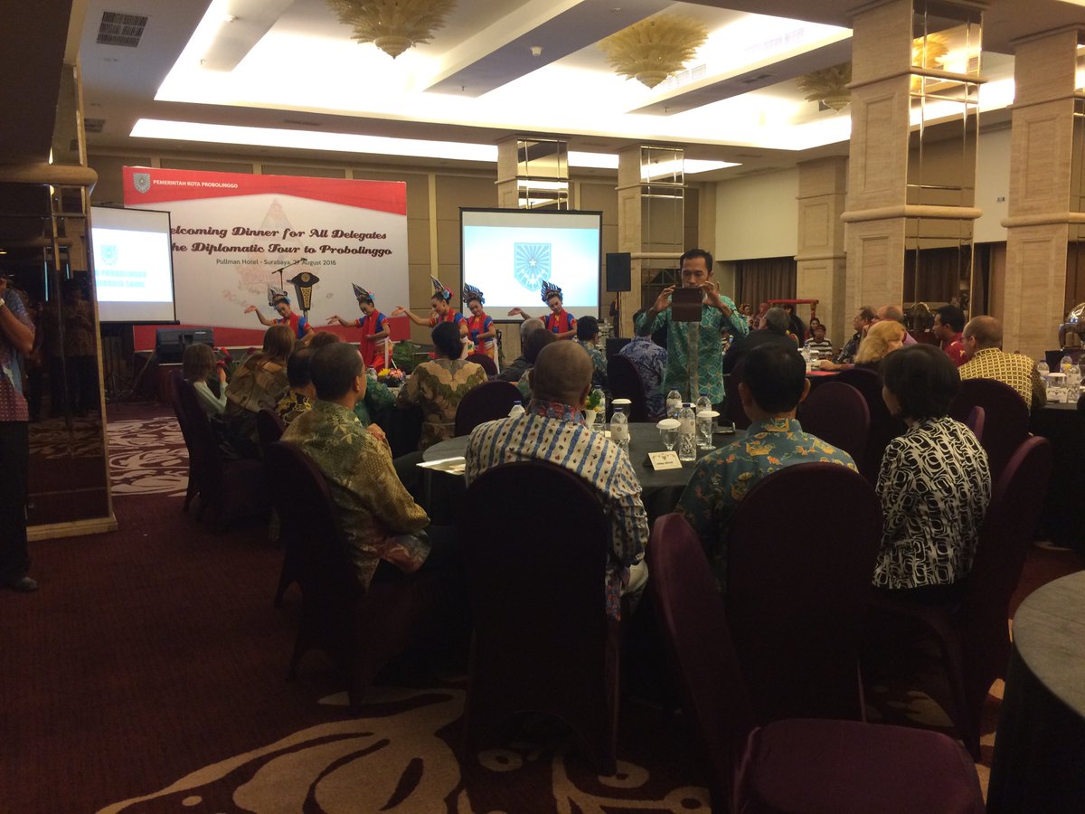 semipro2016's tweet photo. Selamat datang kepada seluruh Duta Besar Negara-Negara Sahabat di #SEMIPRO2016 https://t.co/GgdsFp1pTD