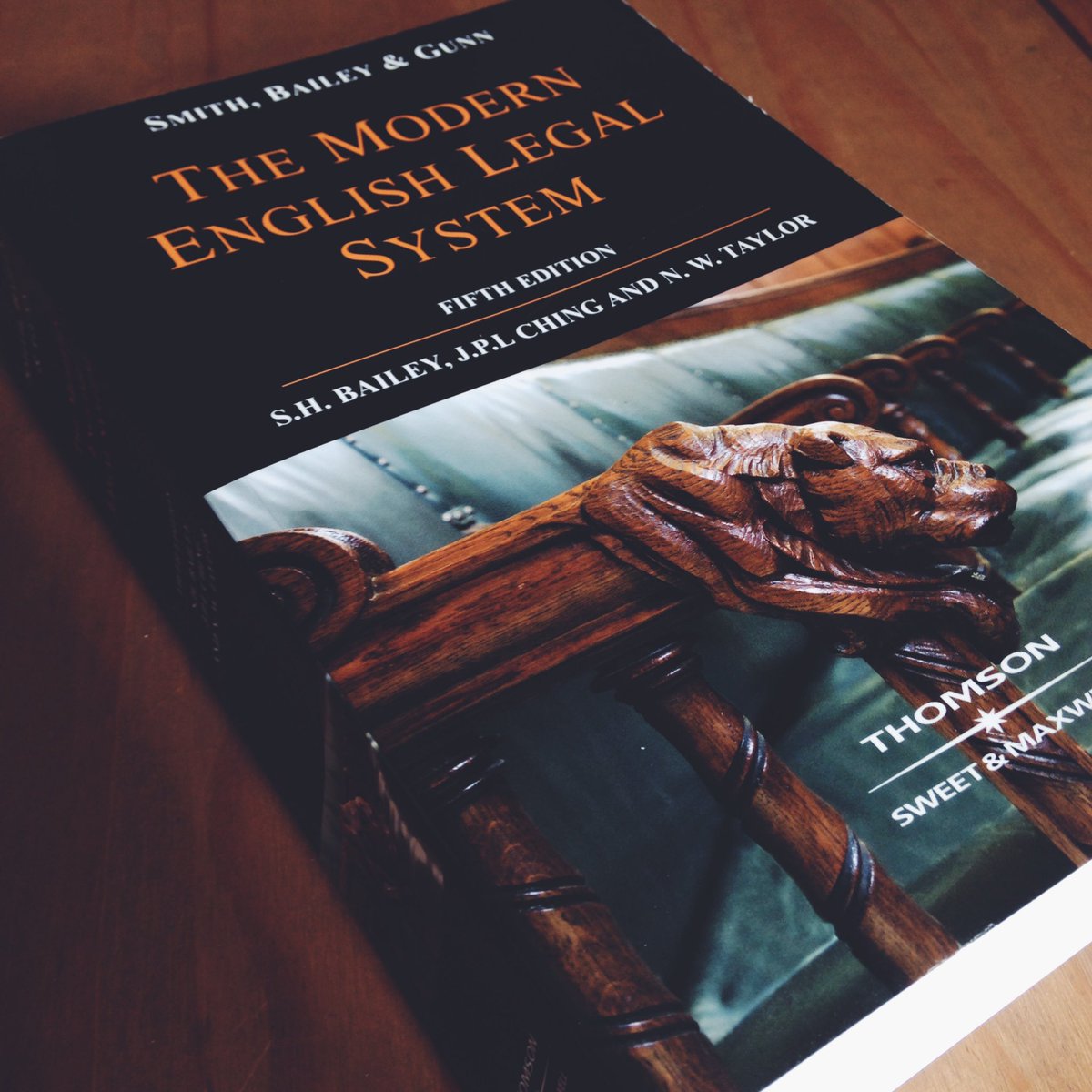 gmdale_'s tweet image. Just a spot of light reading 🤓 #stonebridgecollege #englishlegalsystem