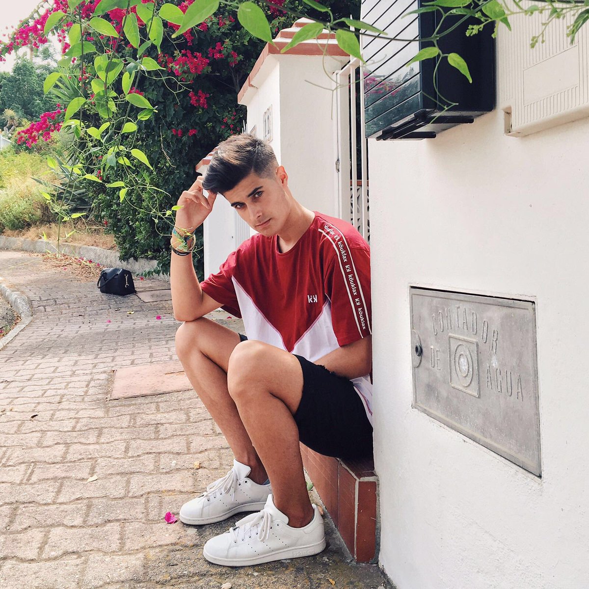 Síguenos en Instagram y menciona a 2 amigos en la foto para participar en el sorteo. Además, 20% dto en toda la web😜