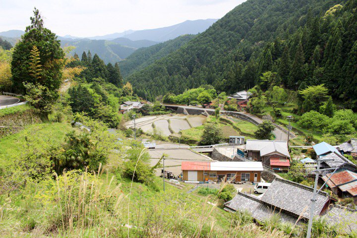 フリー素材サイトたりぽす 背景素材配布 Al Twitter 今日のフリー写真素材 田舎の田園風景 フリー素材サイトたりぽす T Co Mkoz7wzhbj 風景 背景 山 木々 自然 高画質 大きいサイズはサイトでダウンロードできます T Co Urrxmy5fnr Twitter