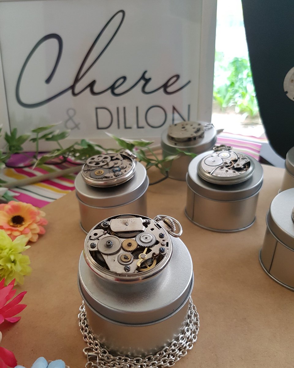 Chere_Dillon's tweet photo. Lovely supporters at today #NaturallifestyleCollectiveMarket. Hope u ❤ our exquisite collection #upcycledaccessories https://t.co/opjerHRQJi