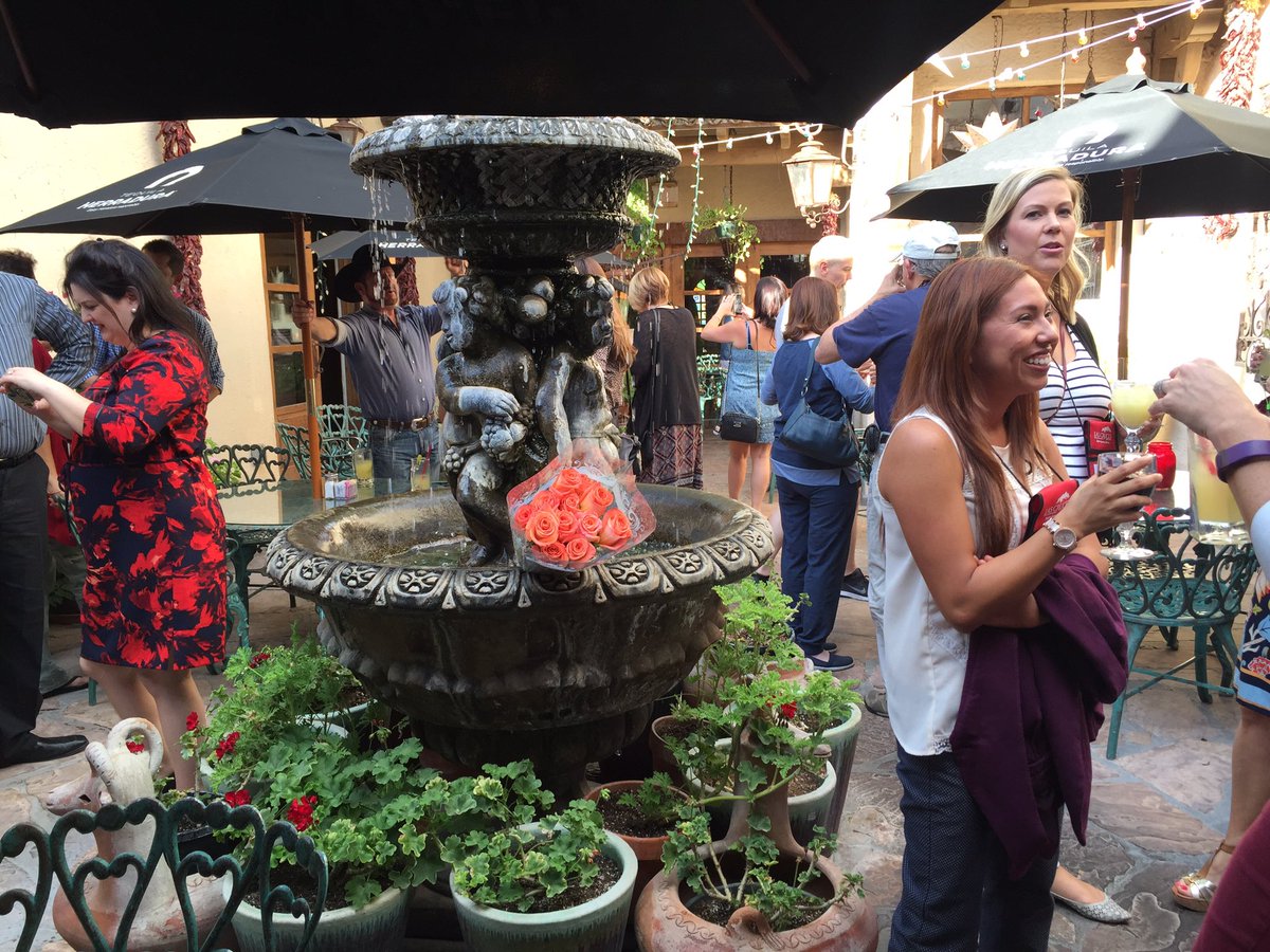 jujubug's tweet photo. #educon2016@La Posta De Mesilla great food with #MPIAZ & MPINM. https://t.co/h7aXk8pIU1