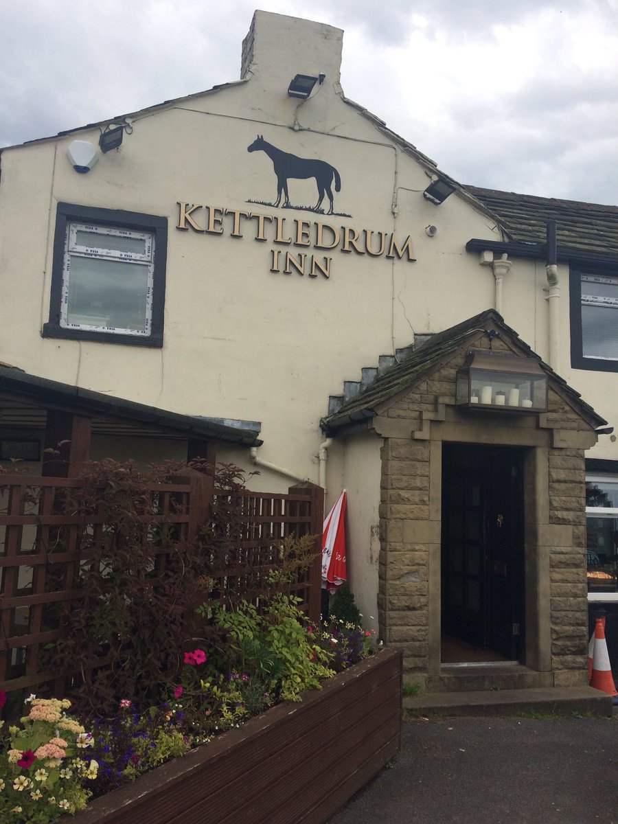 joburch1972's tweet photo. @KettledrumInn lovely lunch thank you. You don't get these views in Coventry #kettledrumburnley #burnley #goodtimes https://t.co/Kd0pR32lrG