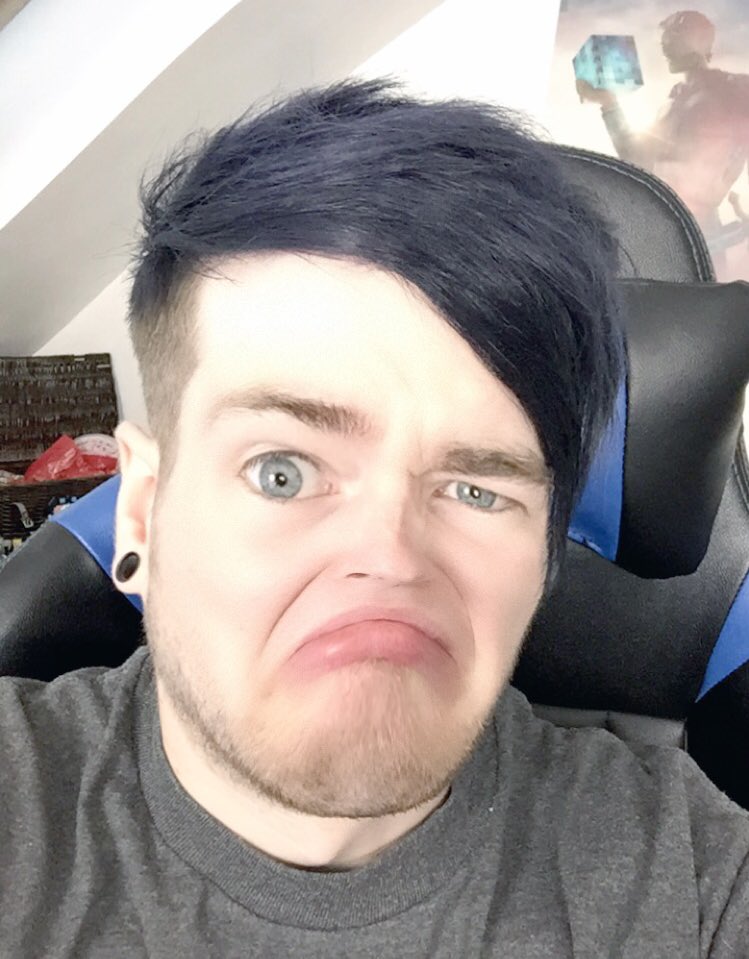 dantdm's tweet image. Guys.. Calm down..
It's fixed 😂💎