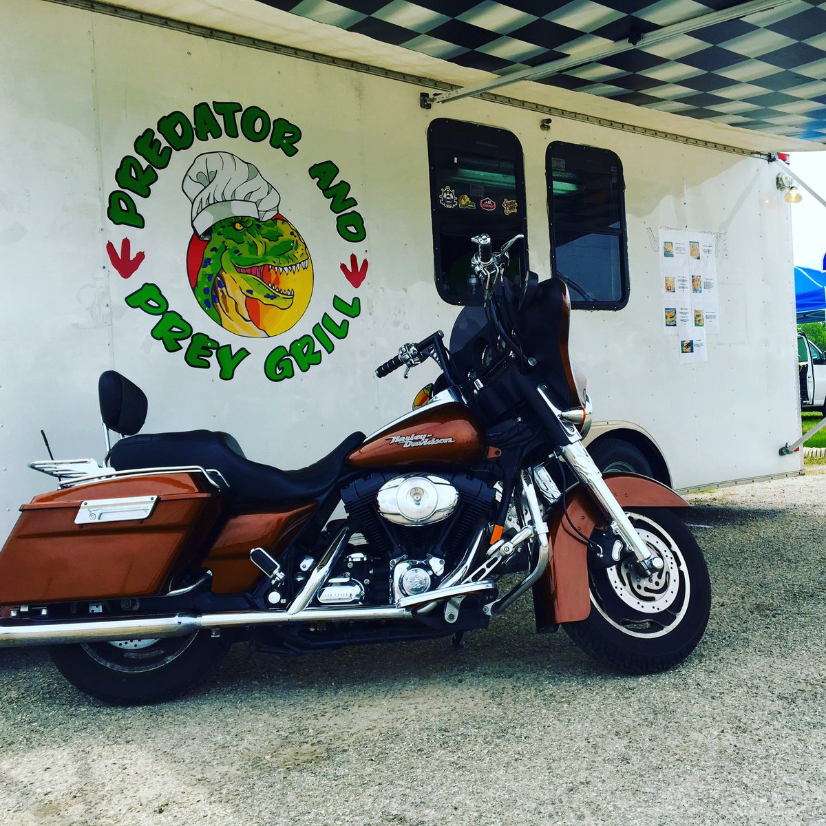 predpreygrill's tweet photo. 2016 Brazoria County Biker Bash #houstonfoodtruck #wildgamefoodtruck #harleydavidson #bikerslovefoodtrucks https://t.co/4Bvl70JdZH