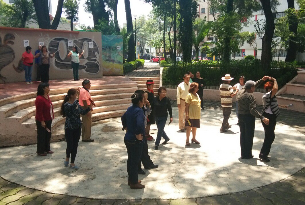 formula6_rn2's tweet photo. Ven a la clase de danzón miércoles y sábados en la circular de Morelia #laromasomostodos #Cuauhtemoc #baile https://t.co/XfGk6f7D6X