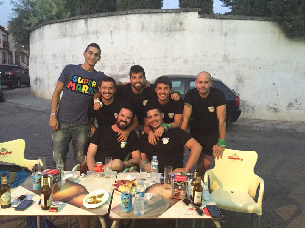 CabezaGn's tweet photo. Taking energy!! #SurvivalZombieJun #EscuadroMontefrieño https://t.co/G8gYlJuErc