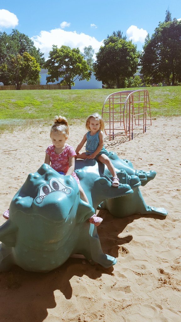 Steffanie_Adams's tweet photo. At the park ❤ #Kingston #BallGame https://t.co/0wdtthWsft