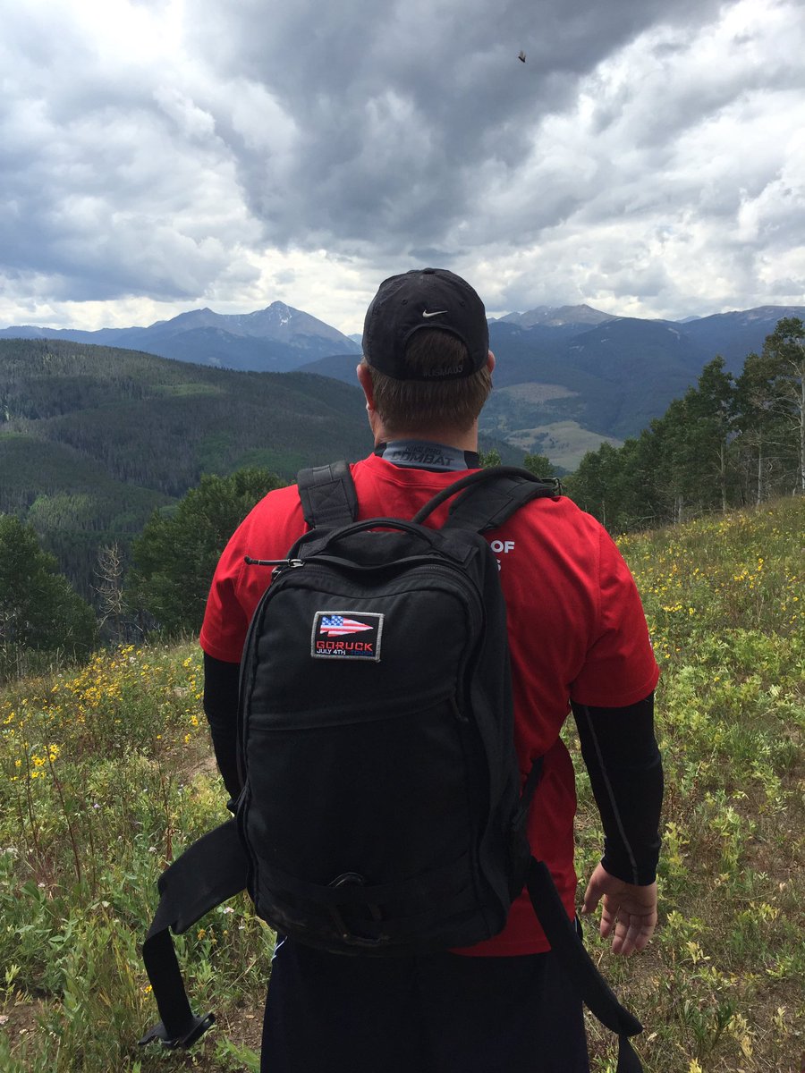 hazesyah's tweet photo. Top of Eagle's Nest - solid 2,000 foot elevation gain via foot from buddy's house @vailmtn @GORUCK #usma2003 https://t.co/YrCOHtJnRF