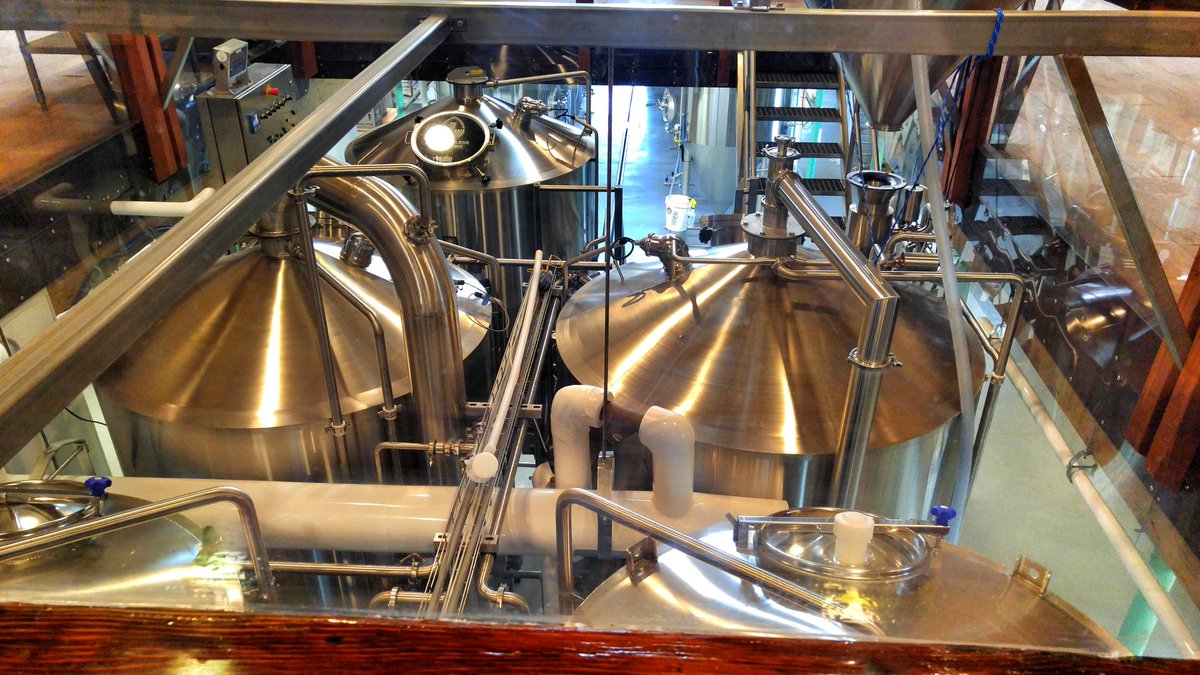 MaskedFilms's tweet photo. Need to get back to Bottomless Brewing on the #fingerlakes #Geneva #bottomlessbrewing #breakfromwork #iloveny https://t.co/UvsAyn9lCI