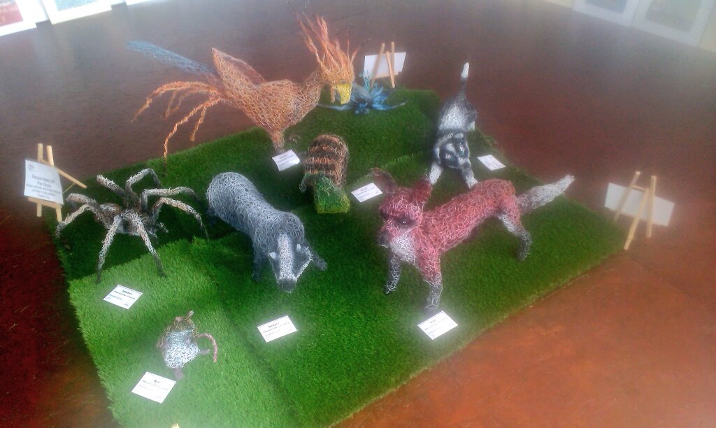 sgray046_art's tweet photo. My wire exhibits at Hawthorn Arts, South Shields.
#wiresculpture #wireart #wireanimals #exhibition #hawthornarts https://t.co/HOZWhuJzMQ
