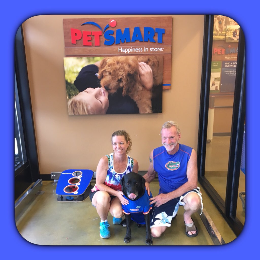 Gator and his Pet Parents Tailgating  at Petsmart of St. Augustine! #PetSmartEvents #2397