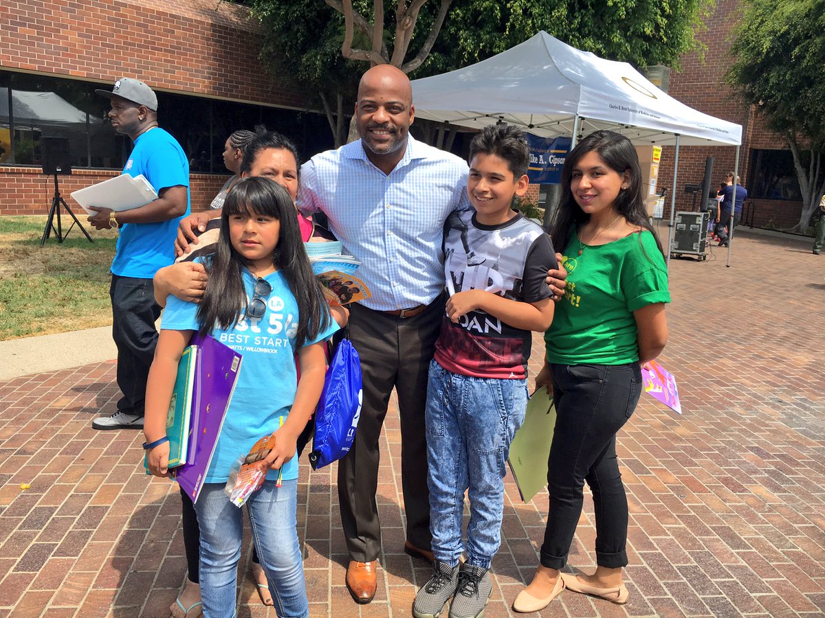 AsmMikeGipson's tweet photo. Special thank you to @isadorehall for joining us this morning for our #Back2School64 HealthFair. #AD64 https://t.co/sj20MH6Oe5