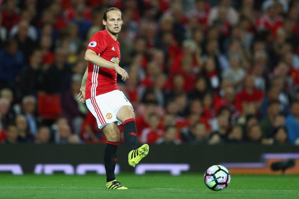 BlindDaley's tweet photo. Never give up! Massive 3 points #MUFC 🔴🔴🔴 https://t.co/Yr4YeDItZM