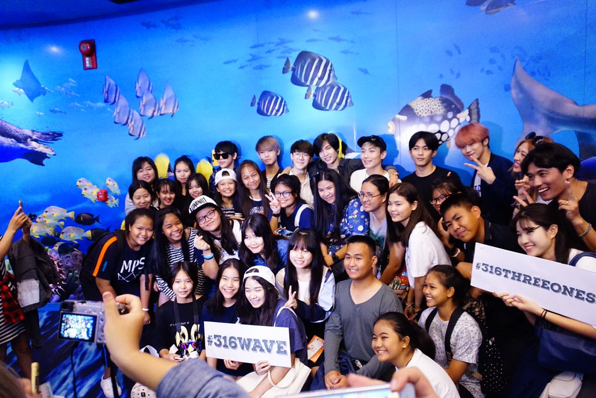 dseven316's tweet photo. 🙏🏻 ขอบคุณทุกคนนะครับที่มาวันนี้ มีความสุขมากๆเลยครับ ❤️
#316threeonesix #316wave https://t.co/43o4cks61E