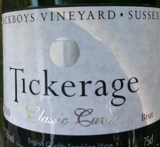 VinoColin's tweet photo. Crisp green apple &amp; hints of lime, this @tickeragewine English sparkling #wine is perfect for a beautiful summer day https://t.co/ewPADKZyfF