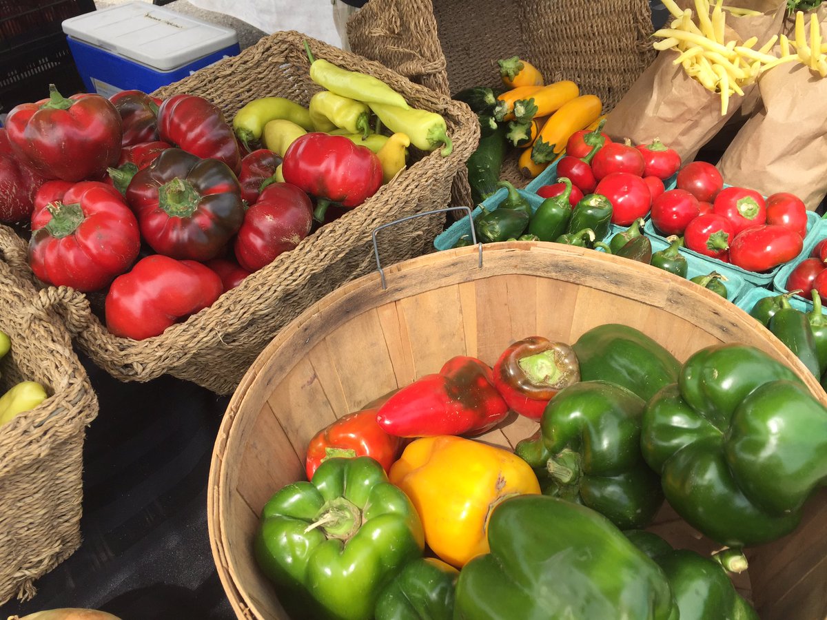 It's pepper time! And they're going fast. Bells, pimentos , jalapeños,  hot cherries, poblanos @WFFarmerMkt #ldnont