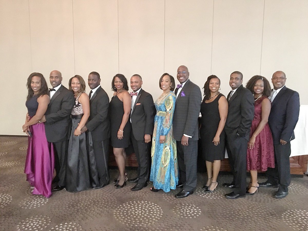 JJBNChapter's tweet photo. JJBN Mothers and Fathers supporting Central IL 100 Black Men #2016Gala https://t.co/kV8CLOwQDk