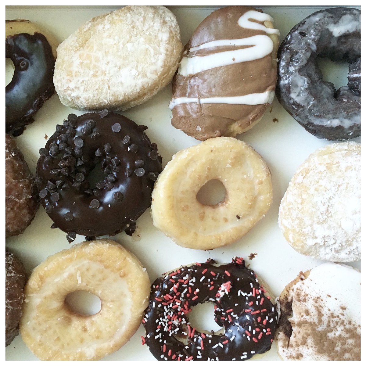 ...because we'd never turn down a free dozen donuts. Thank you <a href="/beilersdonuts/">Beiler's Doughnuts</a> 🍩❤️