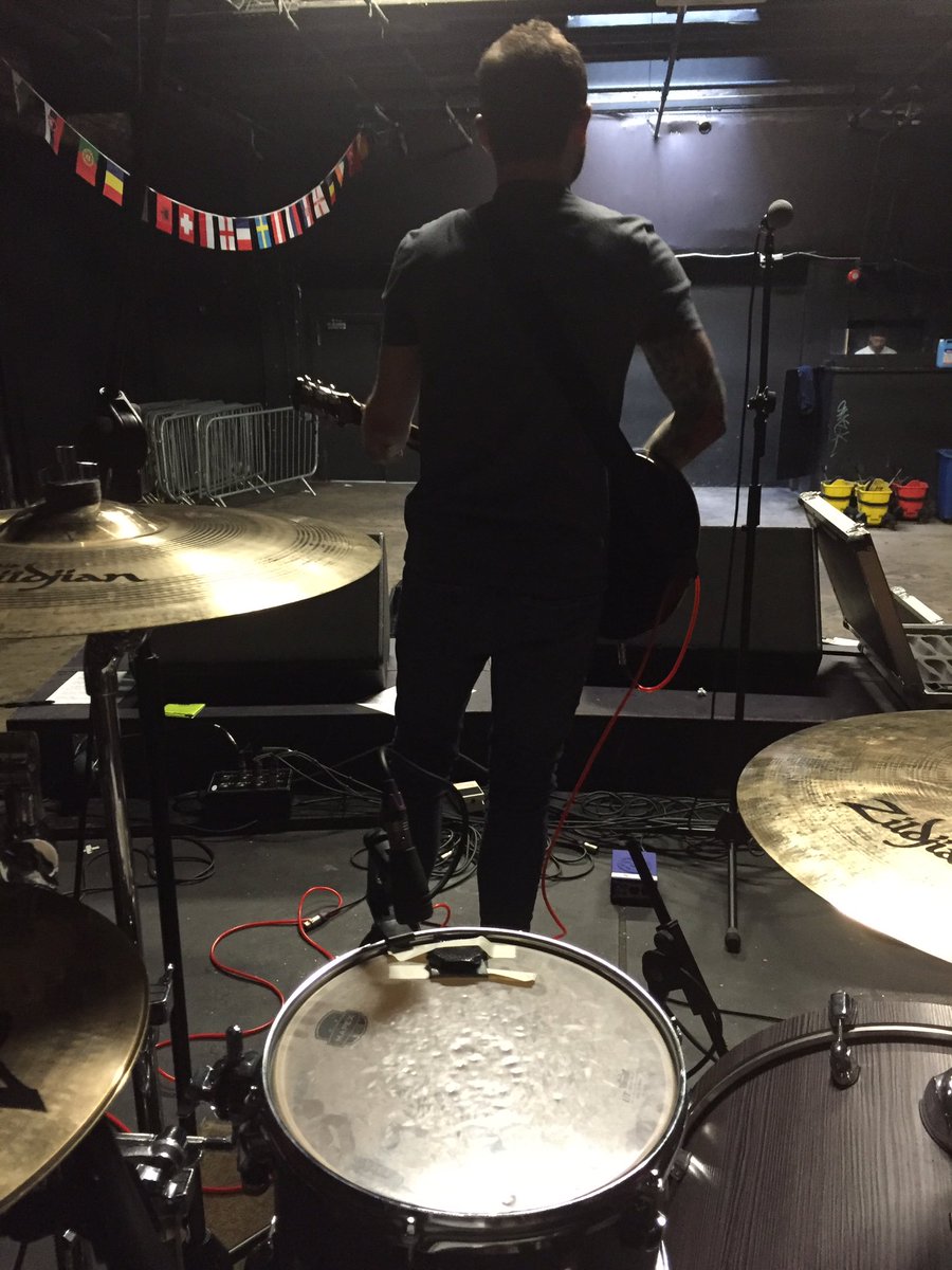 allyrival's tweet image. Thought I'd never have to stare at this arse again