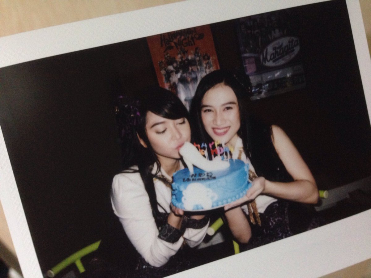 MelodyLaksani's tweet photo. Terima kasih untuk hari ini :) selamat beristirahat! https://t.co/kaSgHBMUVo