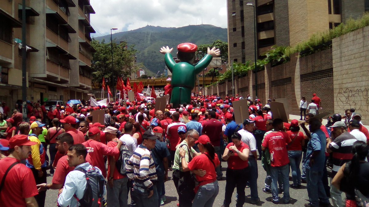 Incesocialista tweet picture