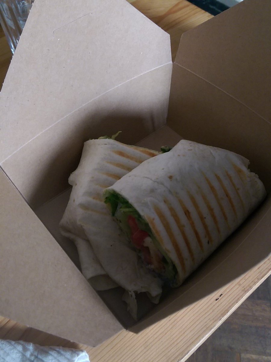 Prepping for mws w. a halloumi wrap - not even hungry but they're that good <a href="/The_GalleryCafe/">The Gallery Cafe</a> bit.ly/2bhZ7i0