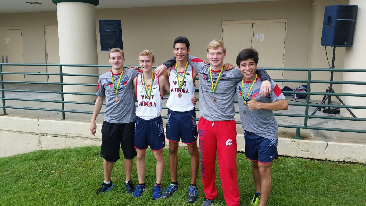 westauroraxc's tweet photo. Top 5 varsity boys were all top 25 finishers today! Varsity takes 4th place in the city. Fresh/Soph gets 5th. #WAXC https://t.co/pkbHAG7Rdn