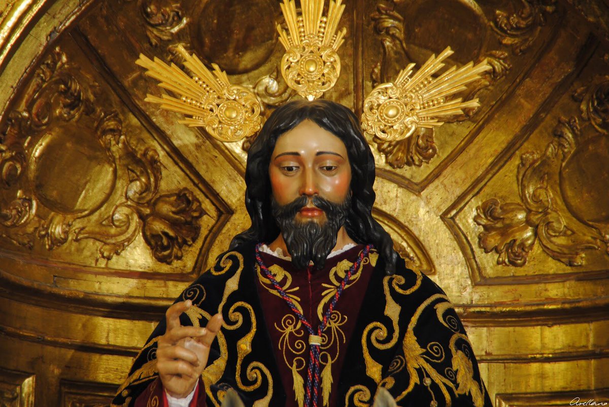 Y entró a lomos de una burra...
<a href="/Hdad_DelAmor/">Hdad Del Amor</a>