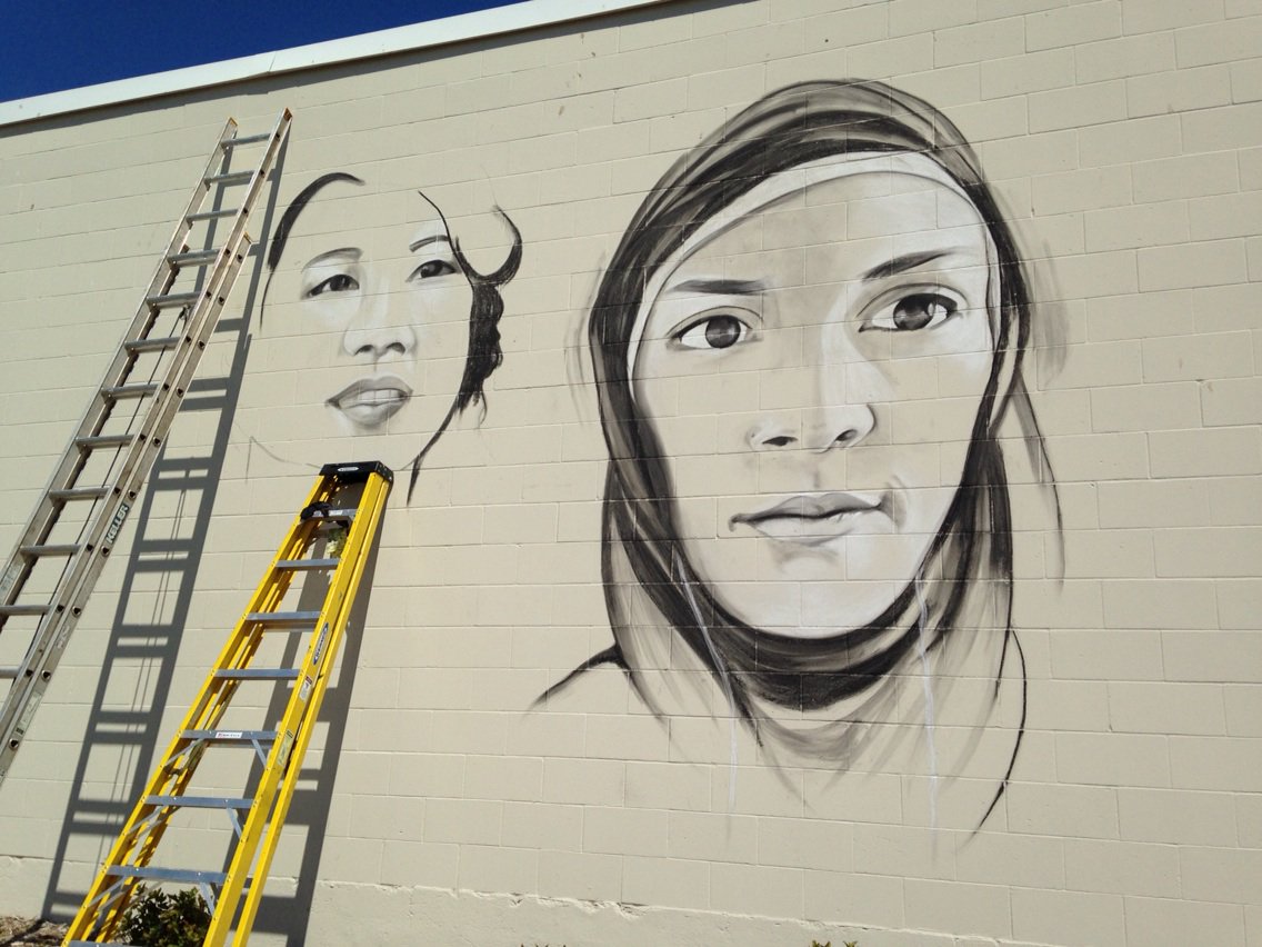 LNKTVhealth's tweet photo. #GirlNoticed mural coming along! Come over to Health 360 to watch artist & create some of you own art #LNK https://t.co/m875kn1mlO