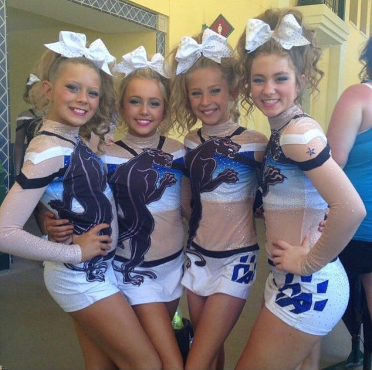 fabulousflyer's tweet photo. Which uniform is the most iconic? https://t.co/nJHR755fhz