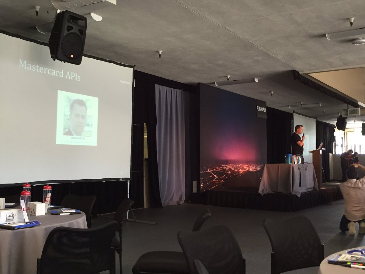 dothewww's tweet image. US Bank and @MasterCardDev kicking off @AngelHack Small Business hackathon. #hacksmallbiz