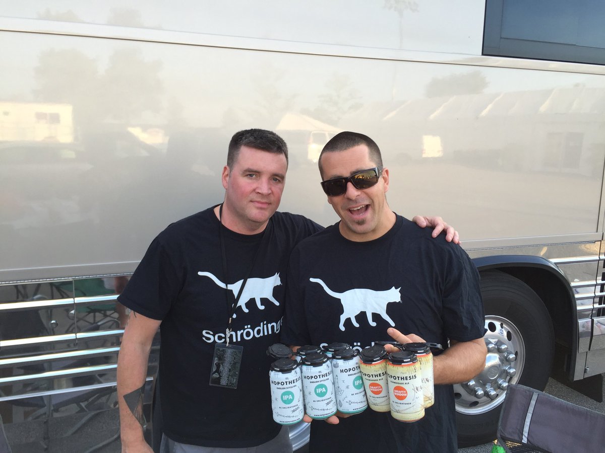 Hopothesis's tweet image. Back stage @SlightlyStoopid with #RyanMoran drinking @Hopothesis #FridayFeeling #BeEnlightened